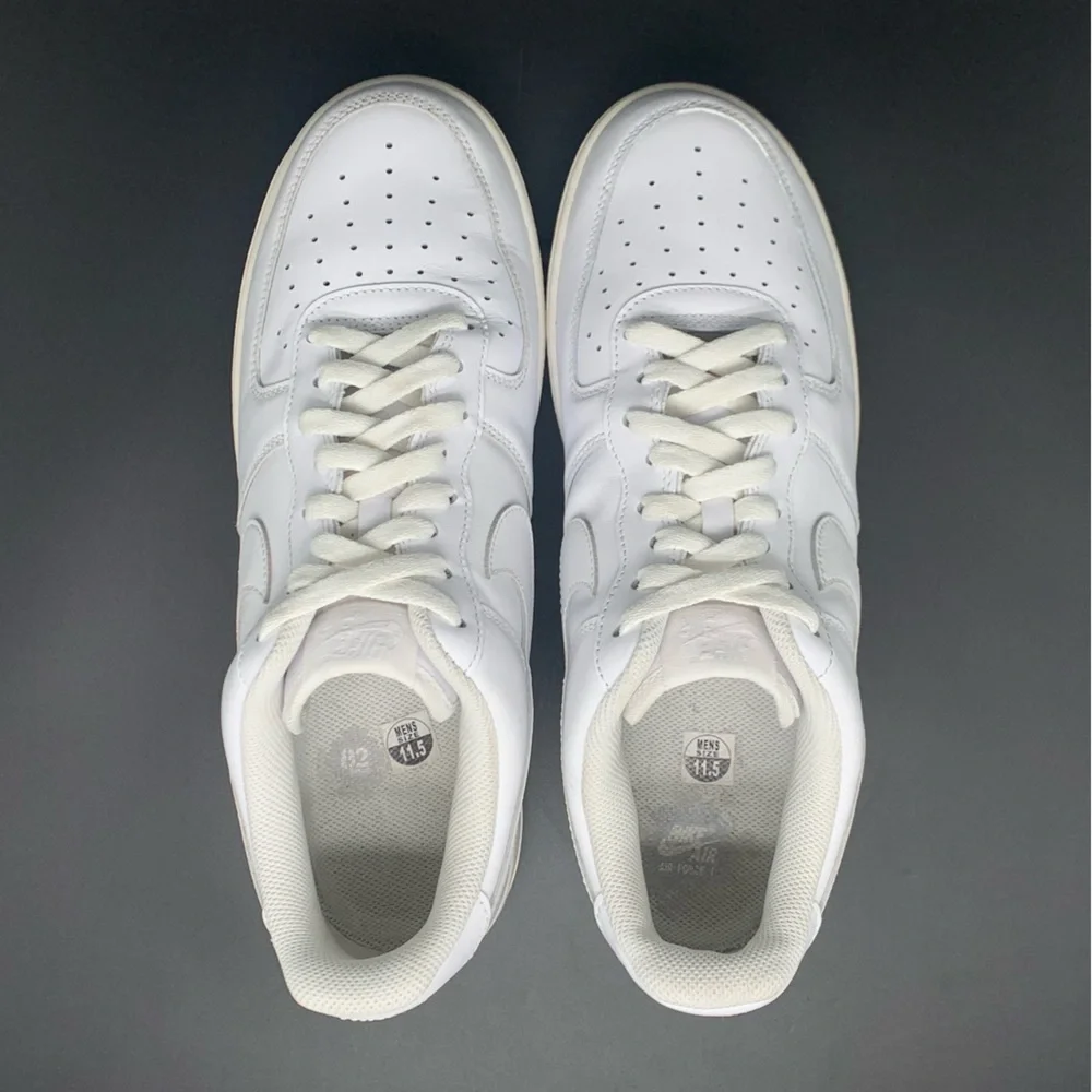 Nike Air Force 1’s ‘07 Triple White Shoes‎ Men’s Sz 11.5
